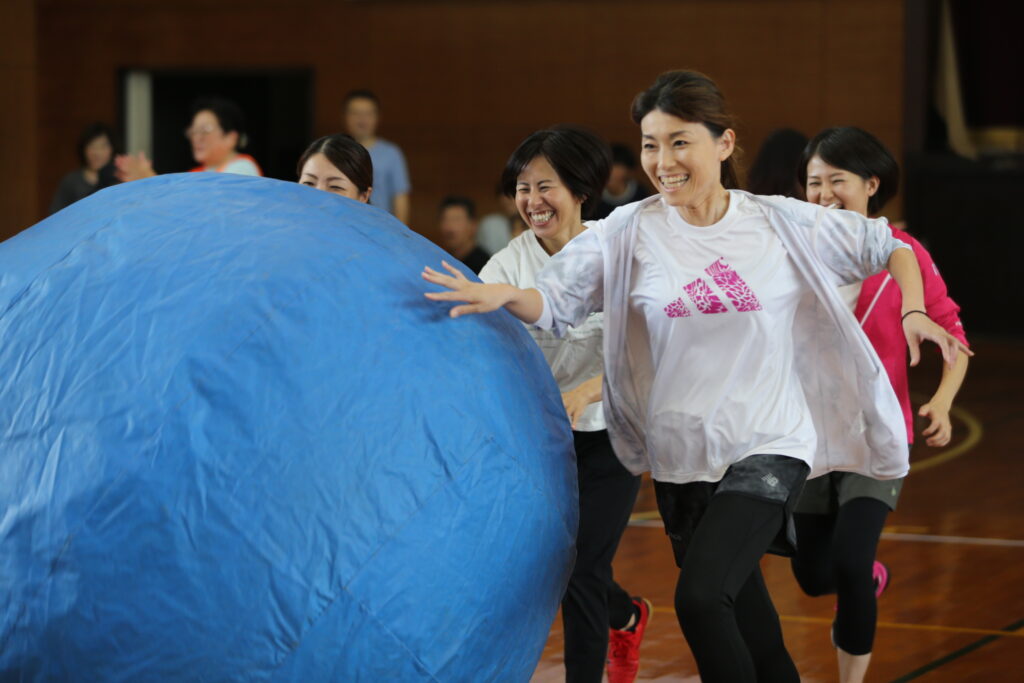 令和７年10月5日(日)　安城東高50周年記念事業「碧海野秋祭り　ザ・大人の大運動会！」を 開催しました。|愛知県立安城東高等学校同窓会　碧海野会「達」